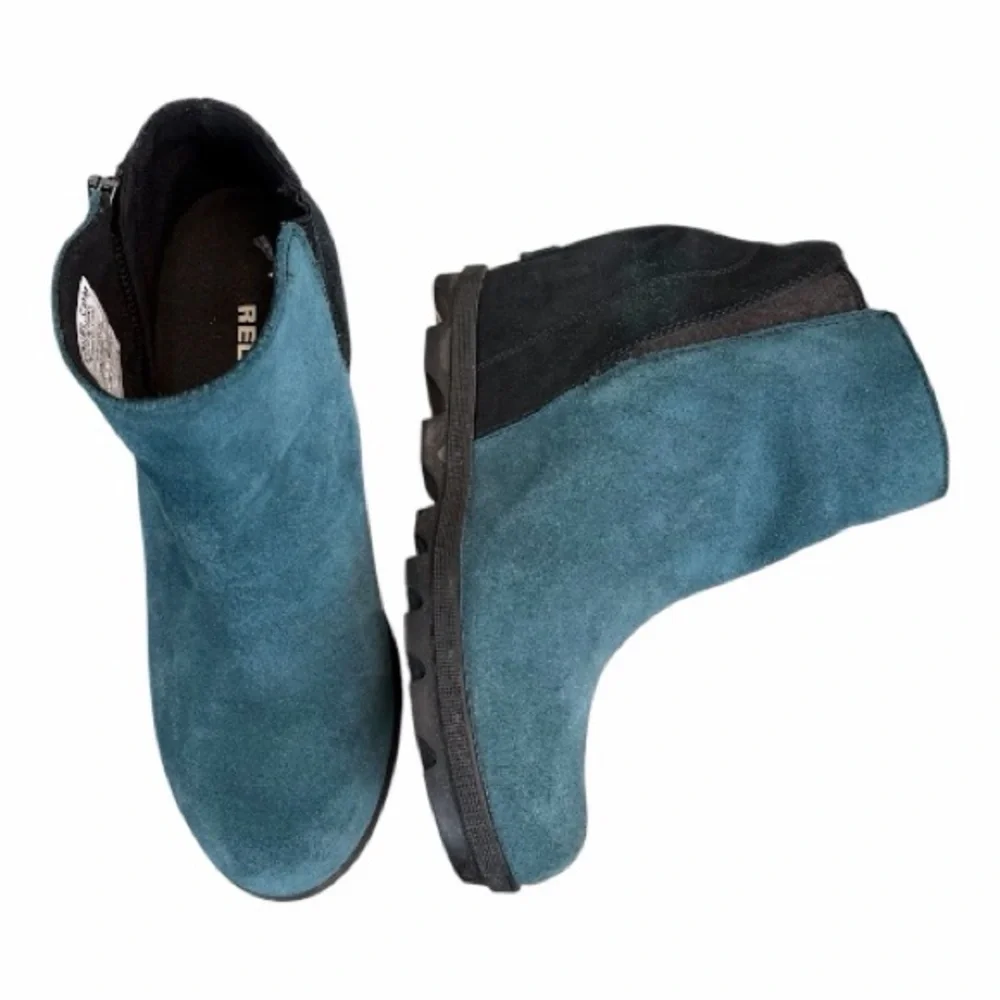 Sorel Joan of Arctic Wedge Booties Dark Seas Blue Suede Size 7 Gorpcore Urban